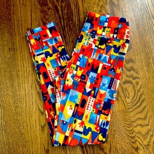 Luluroe “it’s a small world” leggings